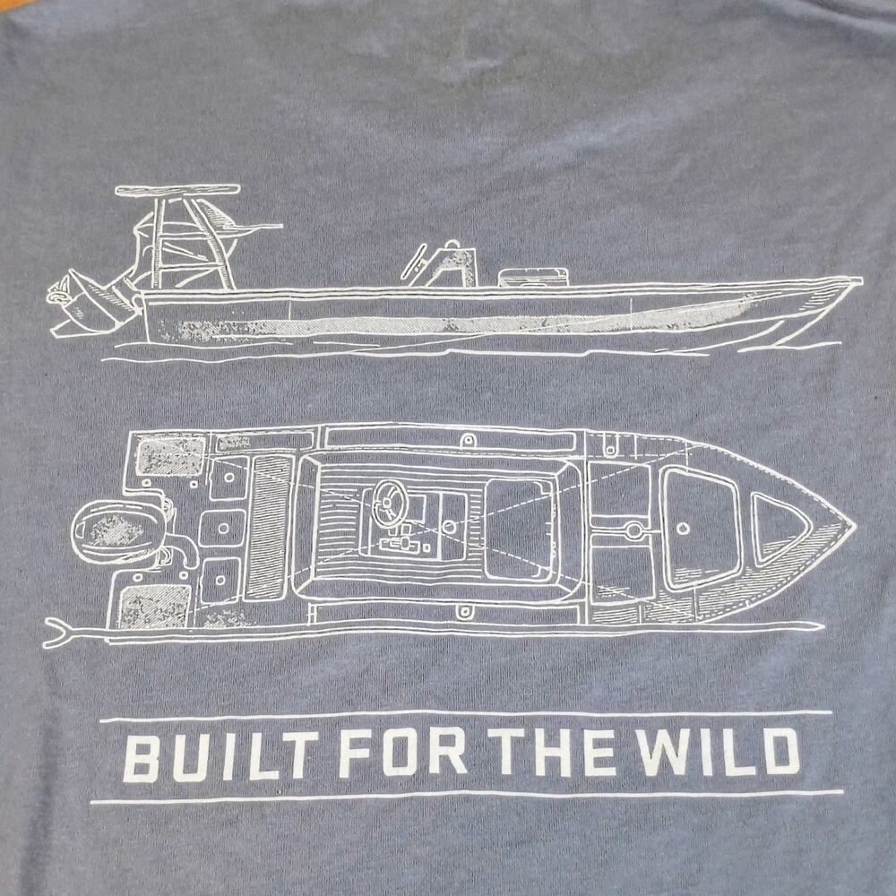 YETI Built For The Wild T-Shirt Mens Medium Blue Skiff Boat Fishing Graphic Tee